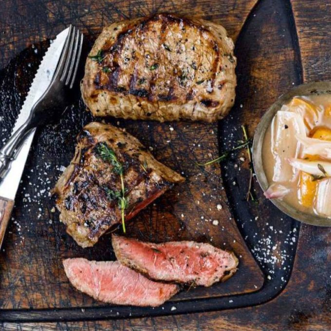 Grass Fed Angus Beef Sirloin Steak +- 550g (incl 2 Portions)