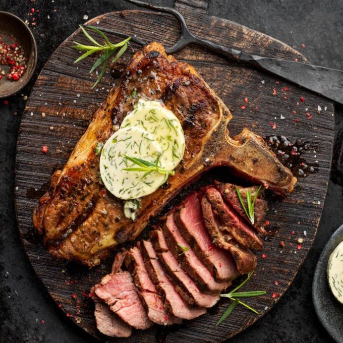 Grass Fed ANGUS Beef T-Bone Steak +-550g (1 Portion)