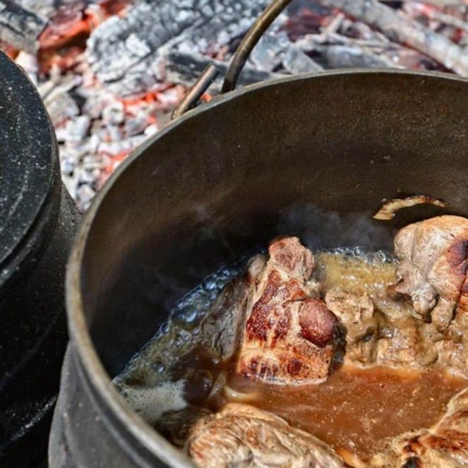 Lamb-neck-fillet potjie Lamb-neck-fillet potjie
